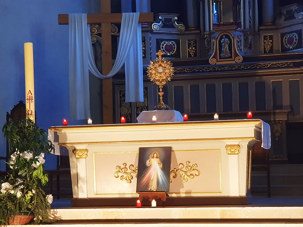 Adoration Mission Louange Prière Intercession